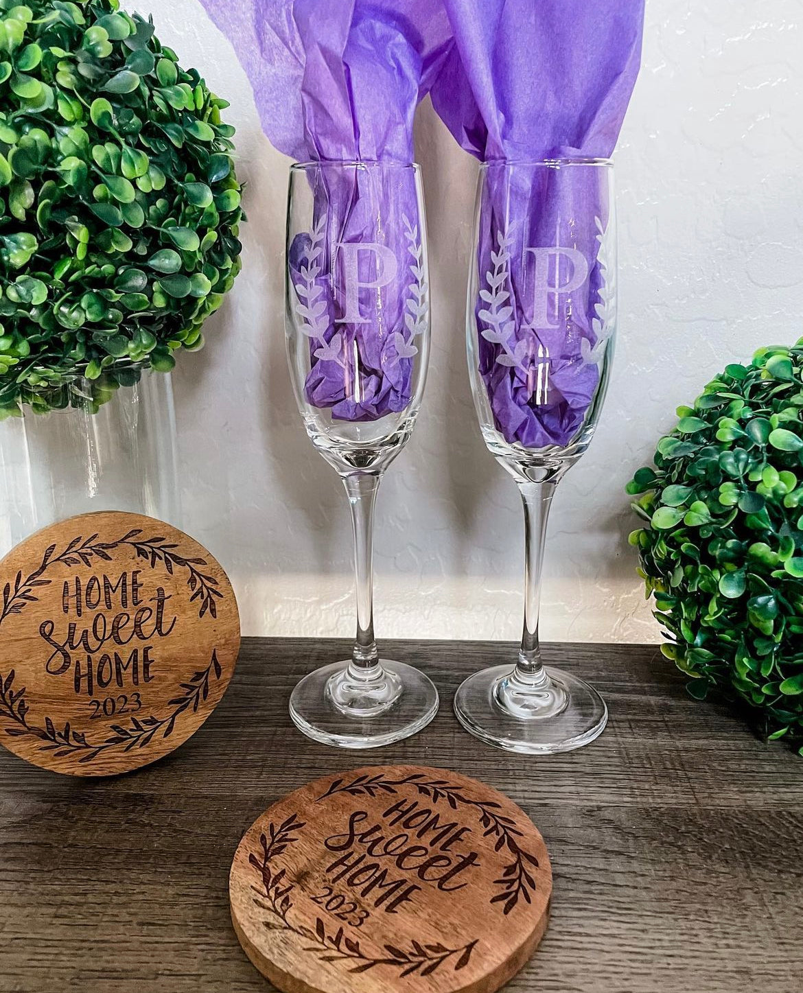 Champagne Flutes/Wine Glasses
